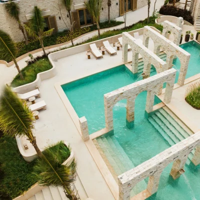 COSTA-BEACH-PISCINA-scaled